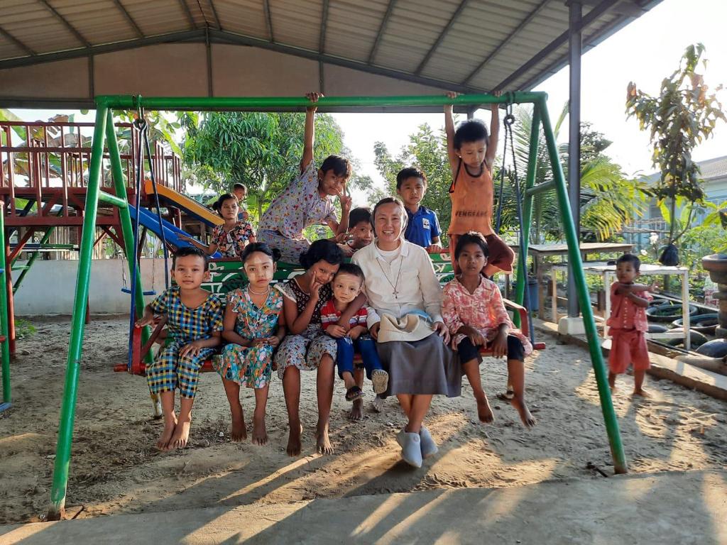 Myanmar-charity-education-children